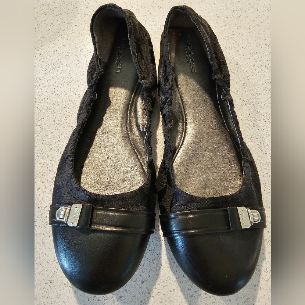 COACH ballet flats EUC!